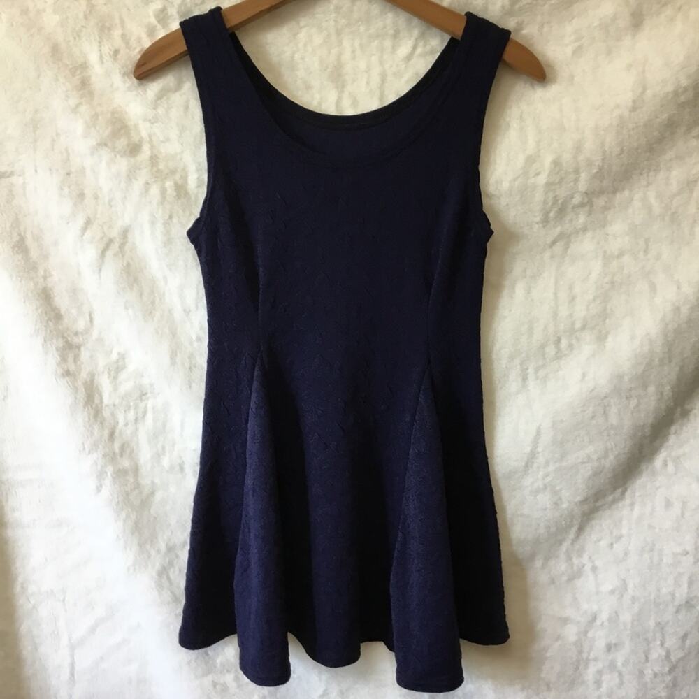 Navy Blue Heart Shape Detail Sleeveless Dress - Picture 3 of 8